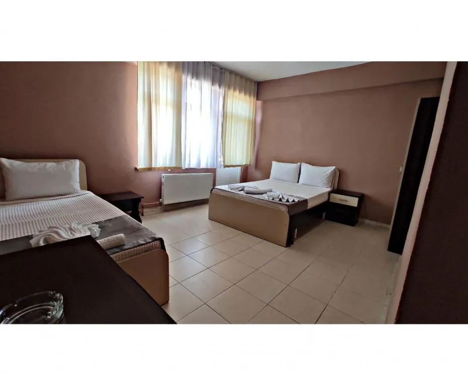 Deluxe Oda 3Kişilik (1 büyük 1 küçük yataklı oda)