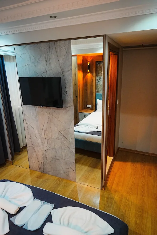 Budget Double Room - Ground Floor