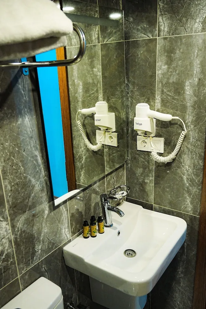 Budget Double Room - Ground Floor