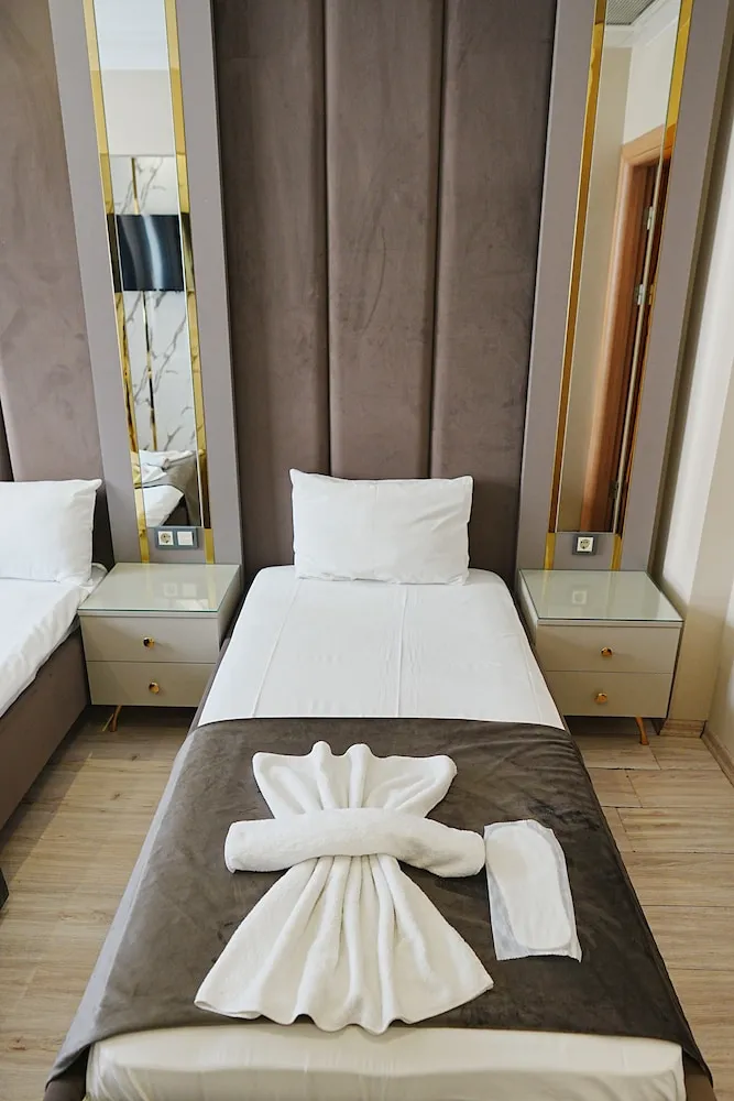 Family Dört Kişilik Oda