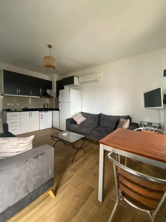 4 kişilik 1+1 Balkonlu Bahçe Manzaralı Daire