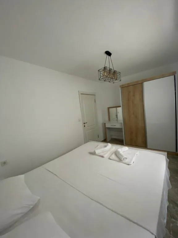 1+1 Comfort Suite,Verandalı Bahçe Katı