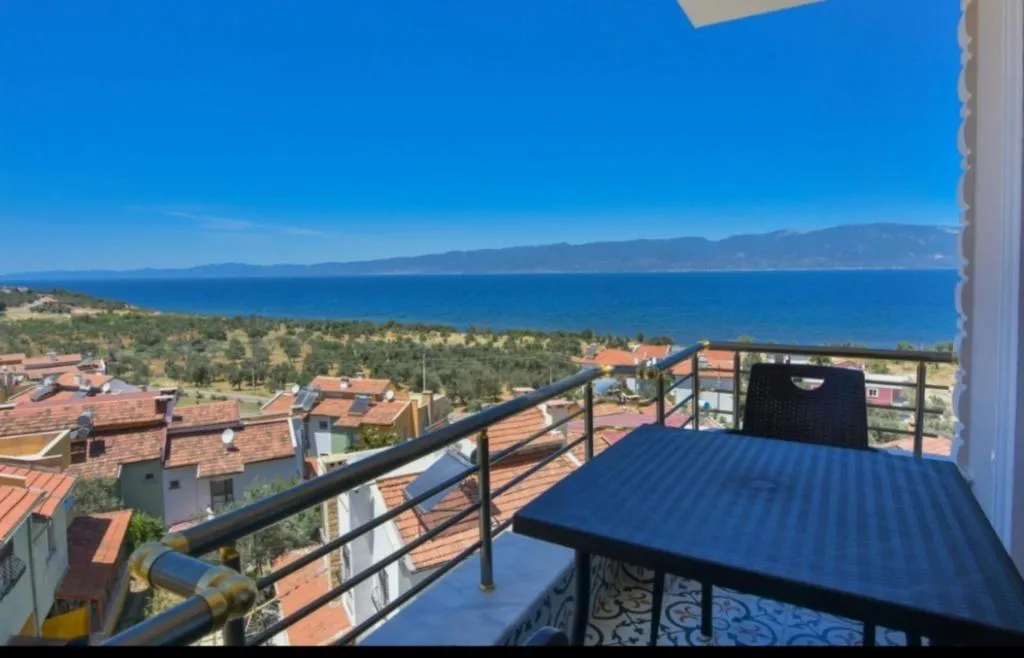 Aile Odası,Deniz Manzaralı,Balkonlu