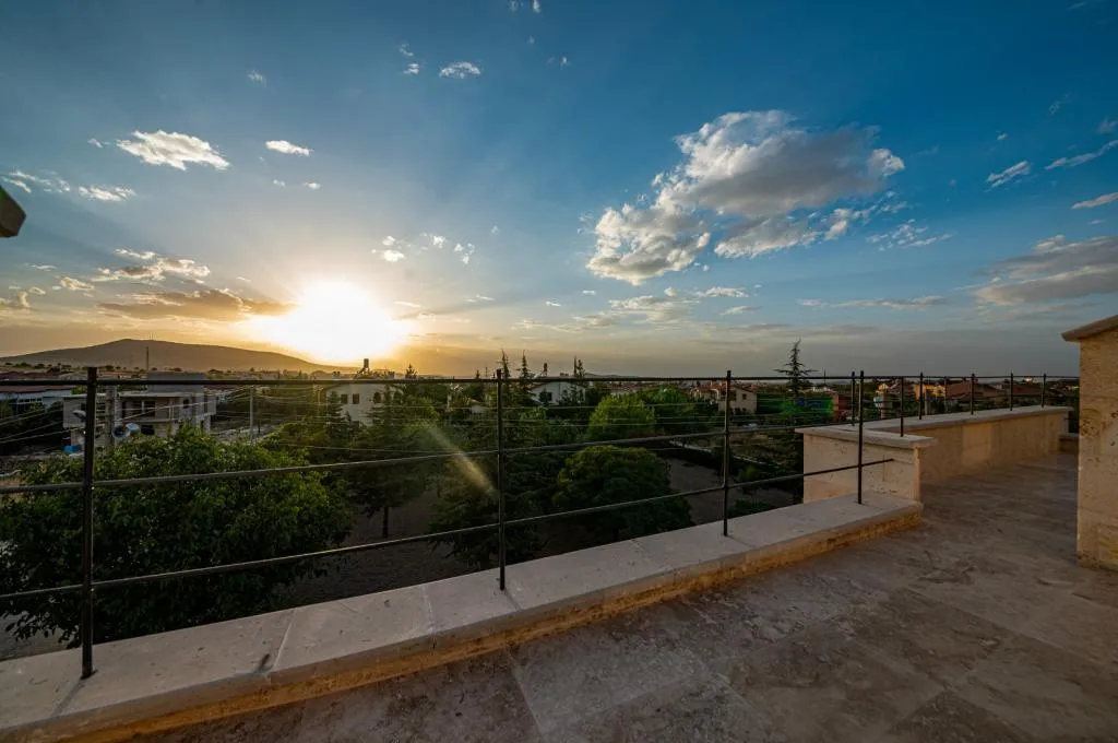 Balayı Suite,Vadi Manzaralı,Jakuzili (2 Kişilik)