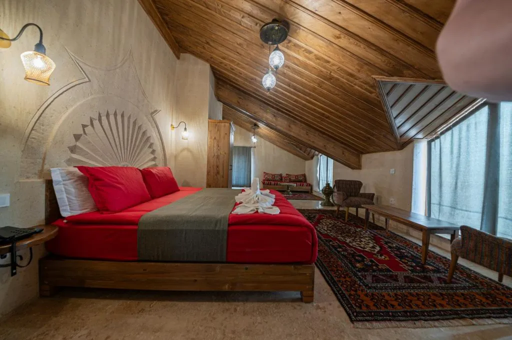 Balayı Suite,Vadi Manzaralı,Jakuzili (2 Kişilik)
