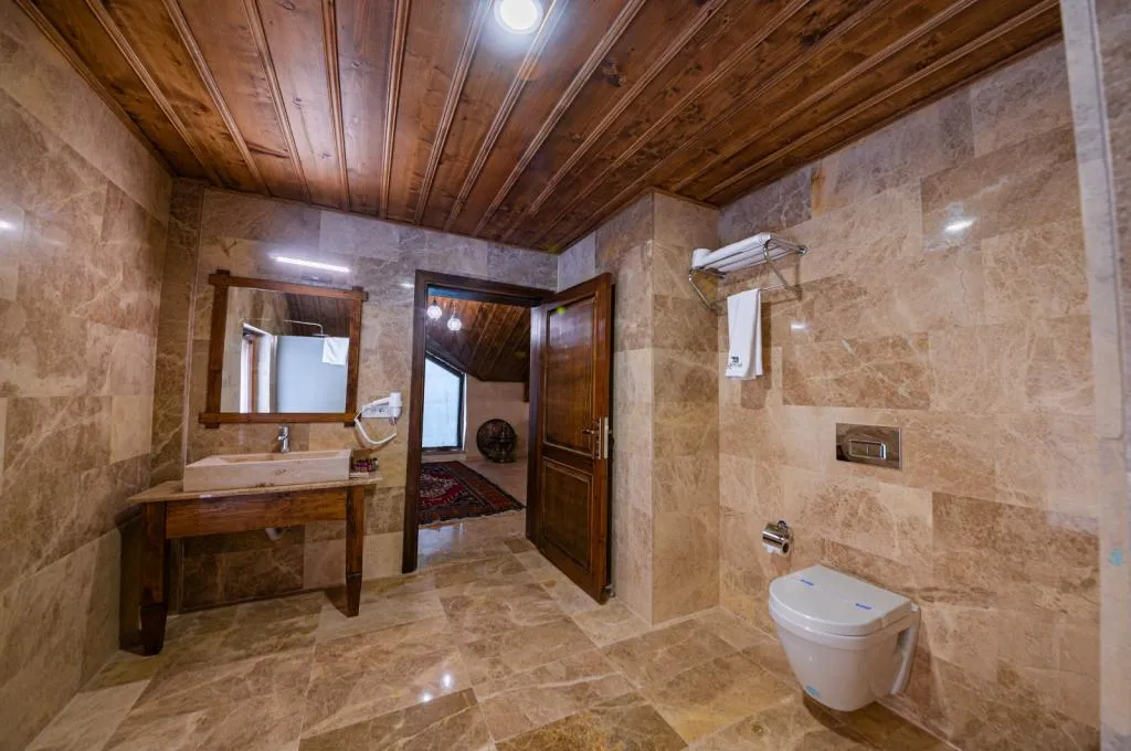 Balayı Suite,Vadi Manzaralı,Jakuzili (2 Kişilik)