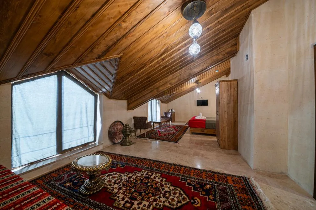 Balayı Suite,Vadi Manzaralı,Jakuzili (2 Kişilik)