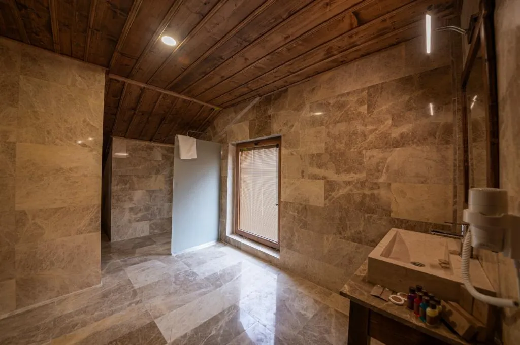 Balayı Suite,Vadi Manzaralı,Jakuzili (2 Kişilik)
