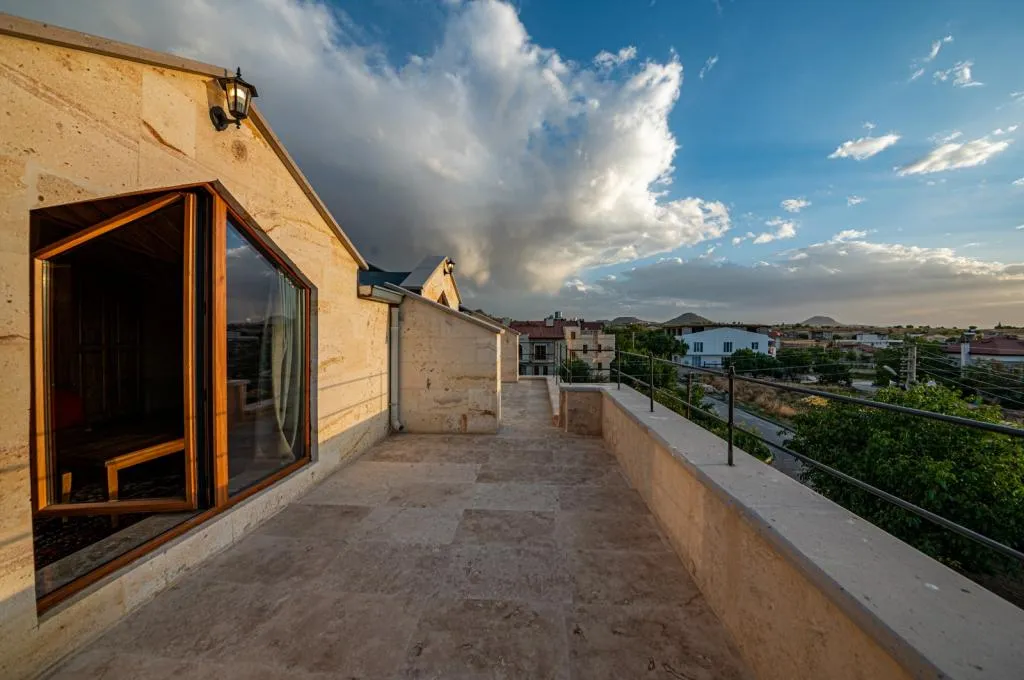 Balayı Suite,Vadi Manzaralı,Jakuzili (2 Kişilik)