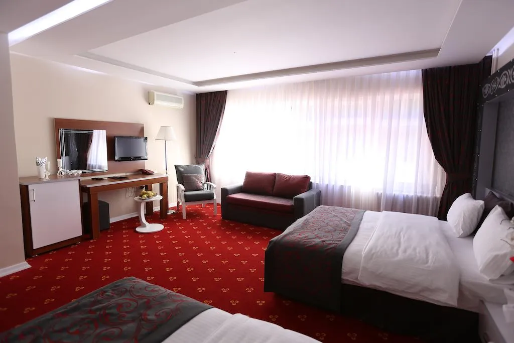 Aile Odası,Şehir veya Dağ Manzaralı
