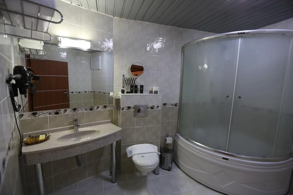 Standart Oda,Şehir veya Dağ Manzaralı