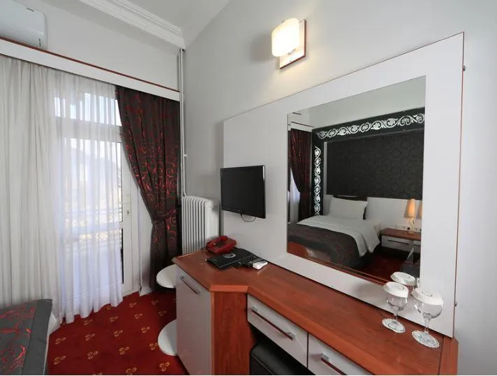 Standart Oda,Şehir veya Dağ Manzaralı