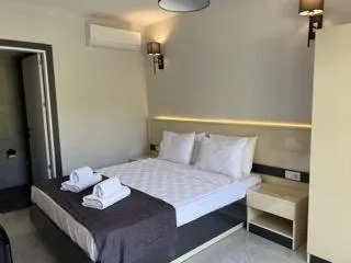 Çift Kişilik Bahçe Oda,Bahçe Manzaralı,Balkonlu