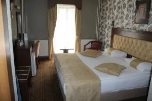 Rest Hotel