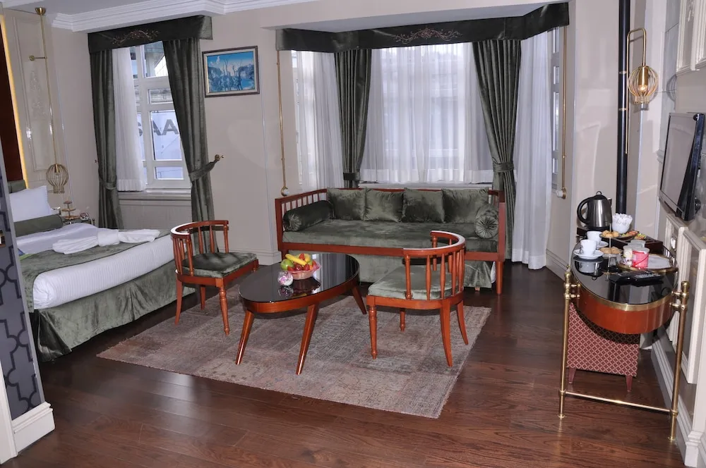 Deluxe Oda, 1 En Büyük (King) Boy Yatak ve Çekyat, Şehir Manzaralı