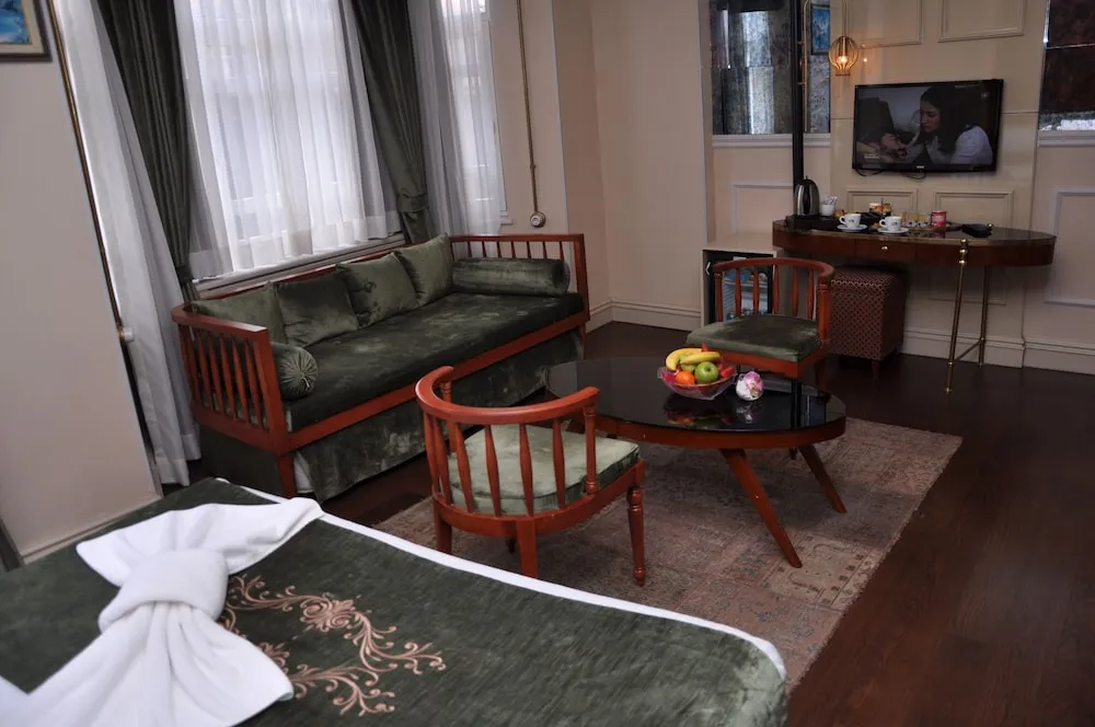 Deluxe Oda, 1 En Büyük (King) Boy Yatak ve Çekyat, Şehir Manzaralı
