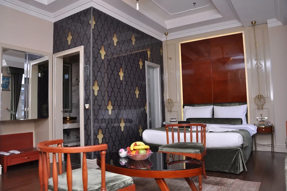 Deluxe Oda, 1 En Büyük (King) Boy Yatak ve Çekyat, Şehir Manzaralı