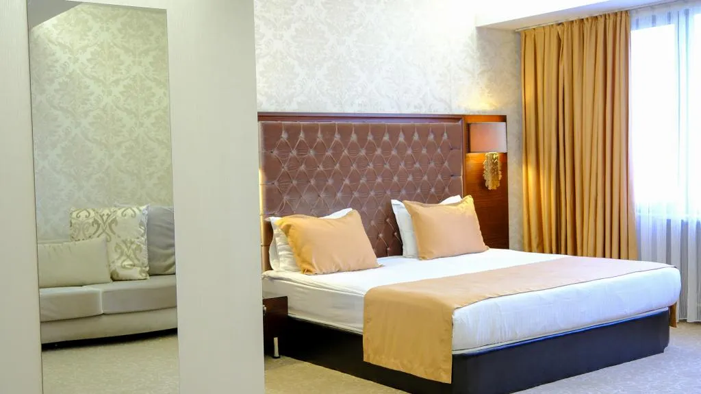 Suite,Şehir Manzaralı,Klimalı