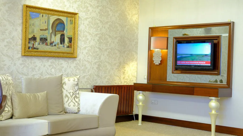 Suite,Şehir Manzaralı,Klimalı