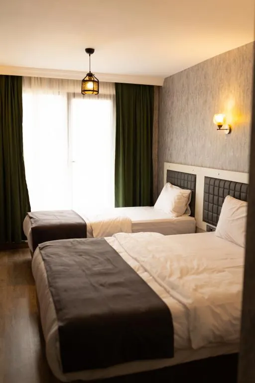 Üç Kişilik Oda,Şehir Manzaralı,Balkonlu
