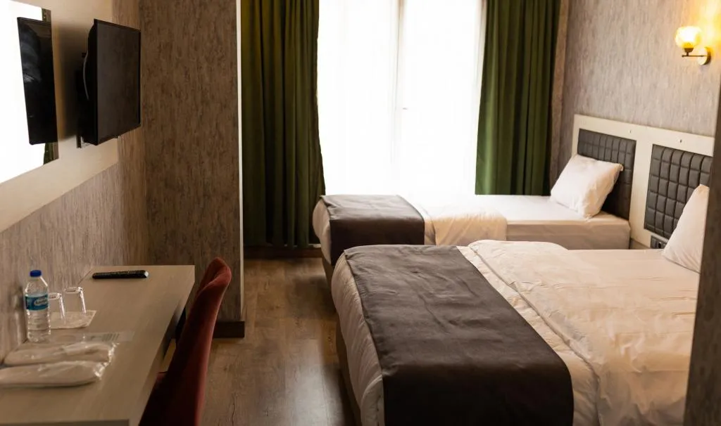 Üç Kişilik Oda,Şehir Manzaralı,Balkonlu