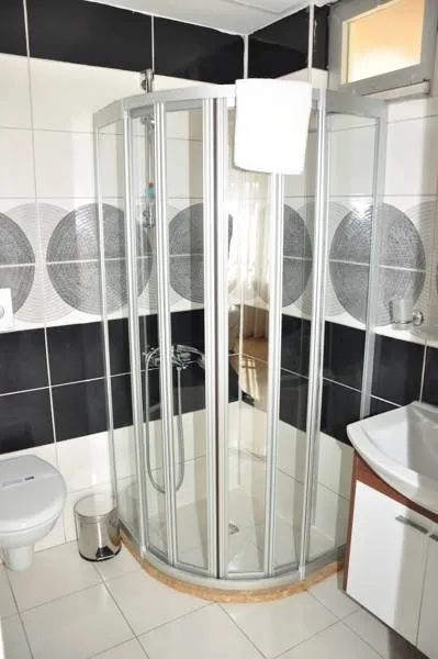 Standart Oda Nehir Manzaralı