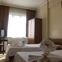 Triple,Şehir Manzaralı