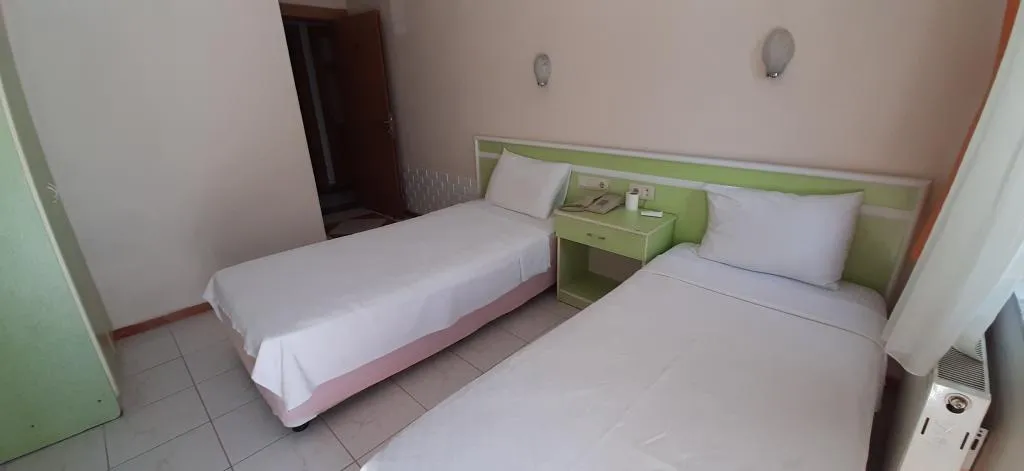 101 Tek Kişilik Oda