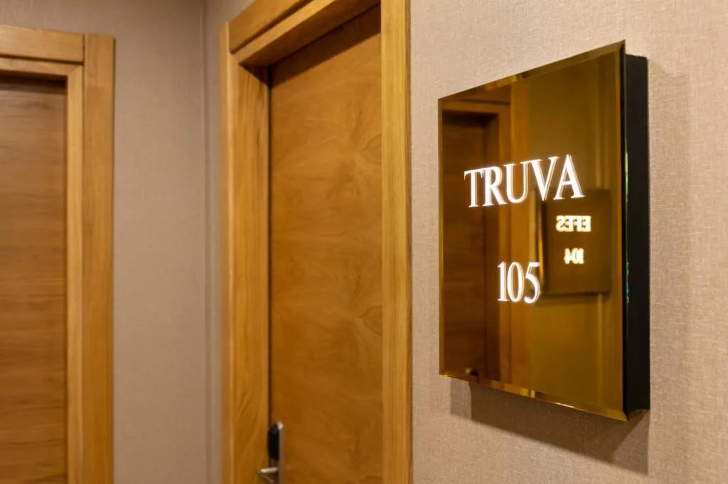 ECONOMİC ROOM