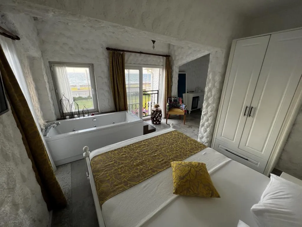 Executive Suite,Deniz Manzaralı,Jakuzili