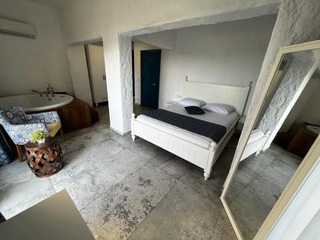 Executive Suite,Deniz Manzaralı,Jakuzili
