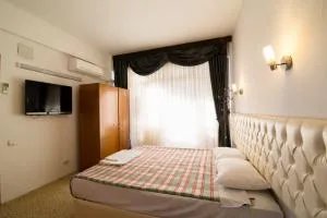 Engin Otel Finike