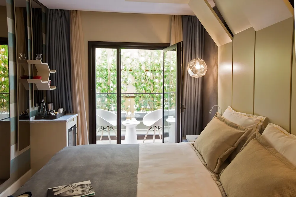 Executive Oda, Balkon