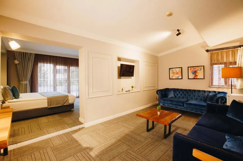 Executive Suit
