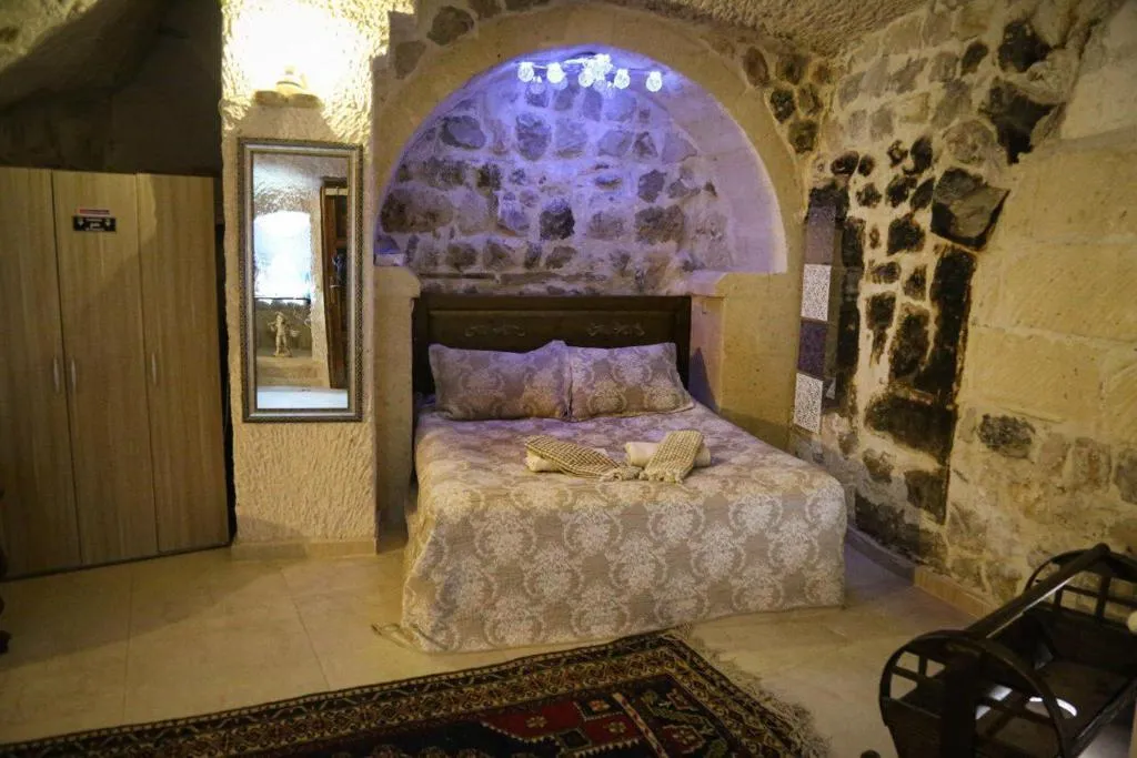 Deluxe Mağara Süit - 3 Kişi