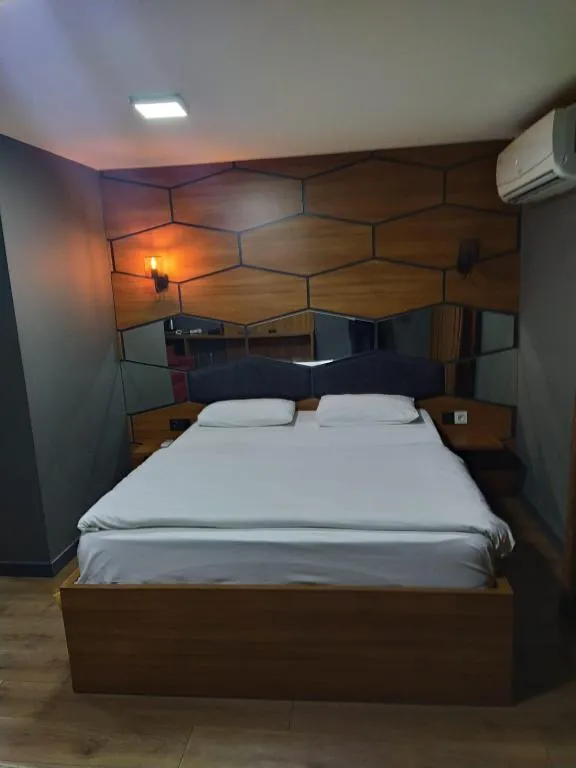 Jakuzili Oda