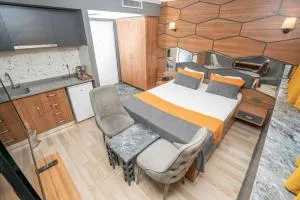216 F&B Suites