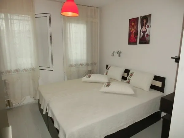 Aile Odası,Bahçe Manzaralı