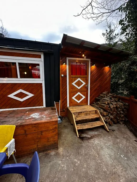 TİNY HOUSE