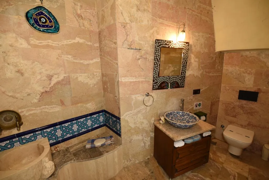 Küçük Türk hamamlı Aile Teras Suit
