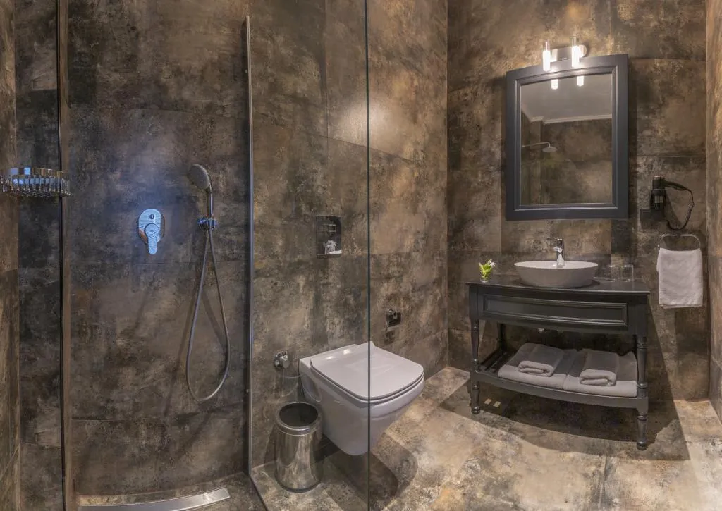 Deluxe Room 3 ADULT