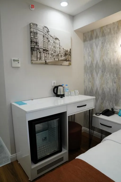 Standart Tek Kişilik İki Ayrı Yataklı Oda
