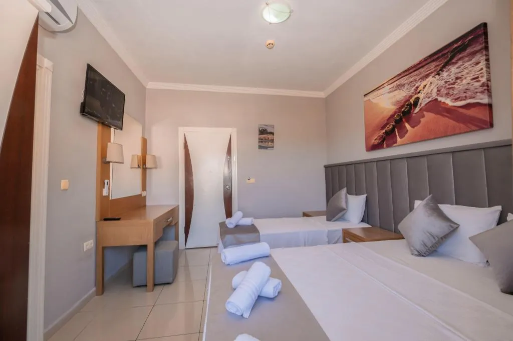 Deluxe Triple Room,Şehir veya Dağ Manzaralı,Balkonlu