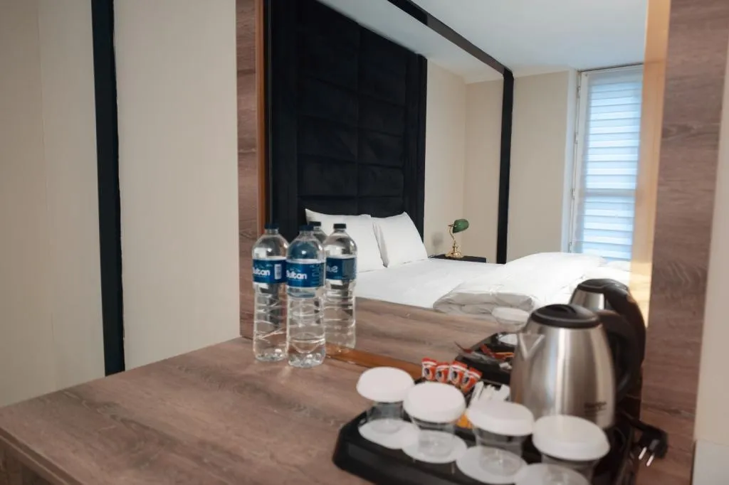 Suite,Şehir Manzaralı,Fransız Balkonlu