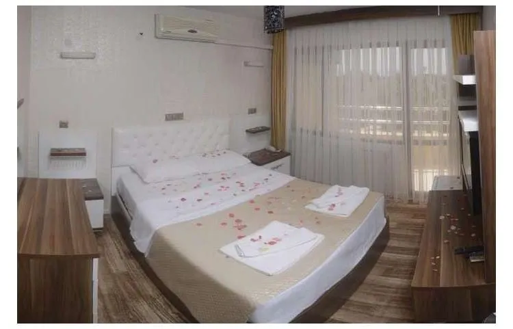 Standart Oda,Kara Manzaralı