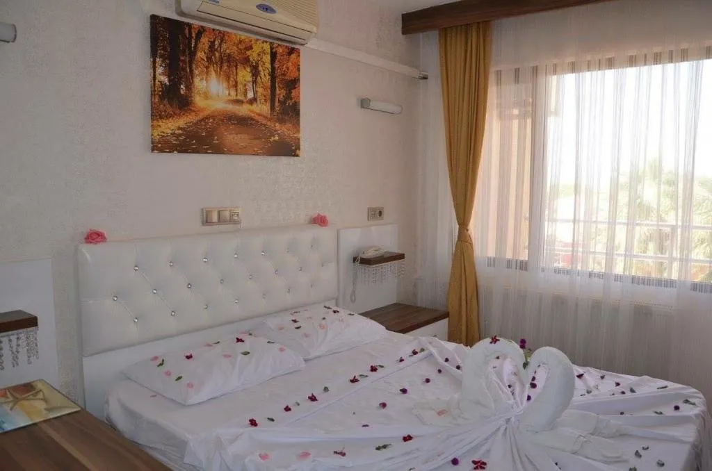 Standart Oda,Kara Manzaralı