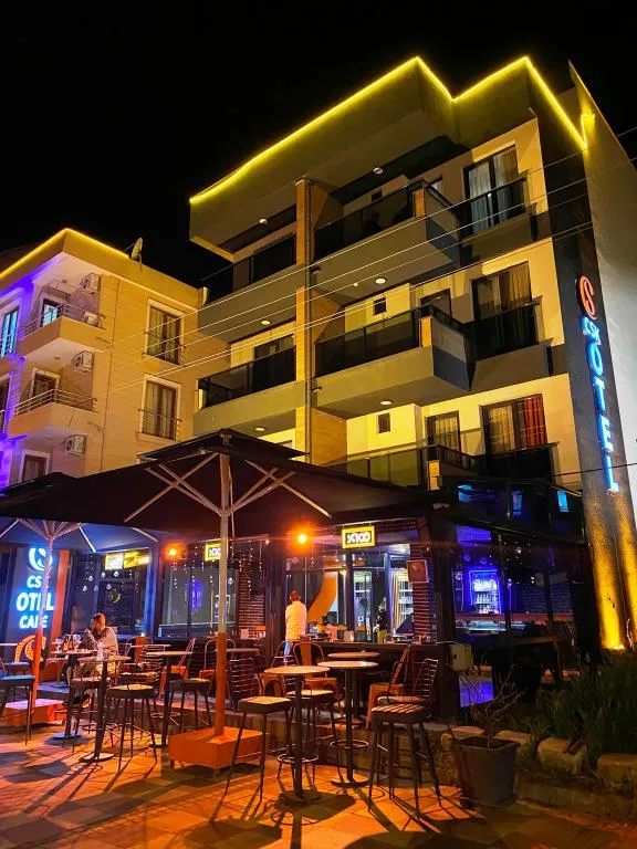 Twin,Şehir Manzaralı,Fransız Balkonlu