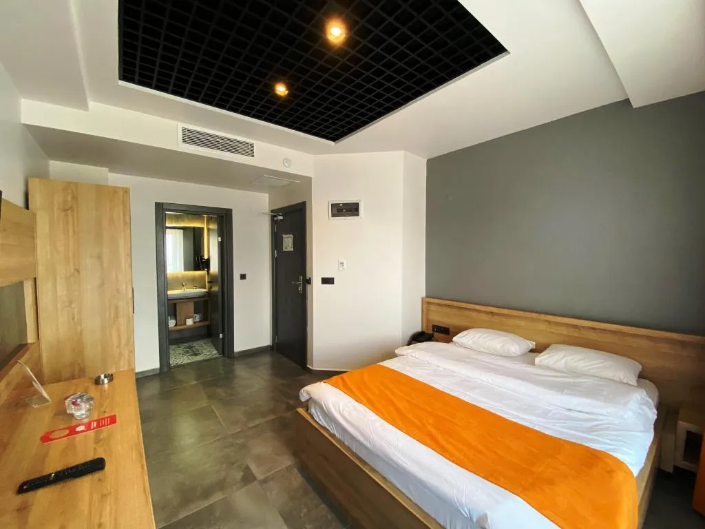 Deluxe Oda Balkonlu,Sokak Manzaralı,Balkonlu