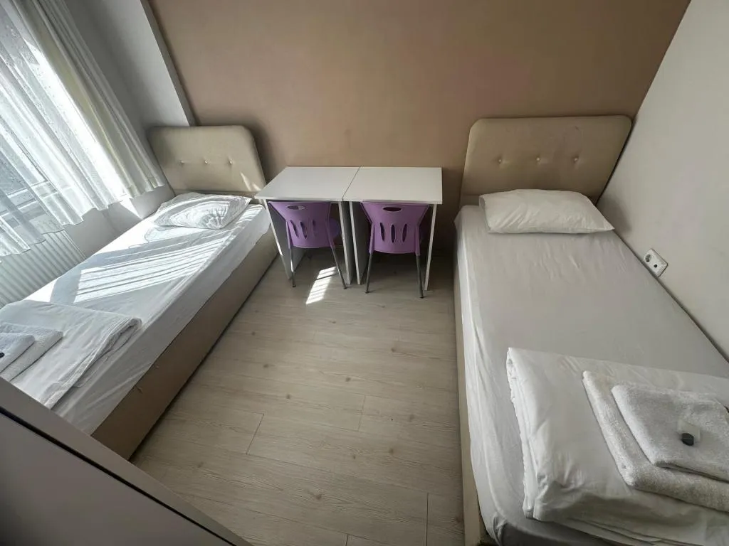 APART DAİRE 4 KİŞİLİK