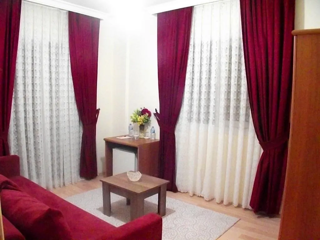 Suite,Deniz veya Kara Manzaralı